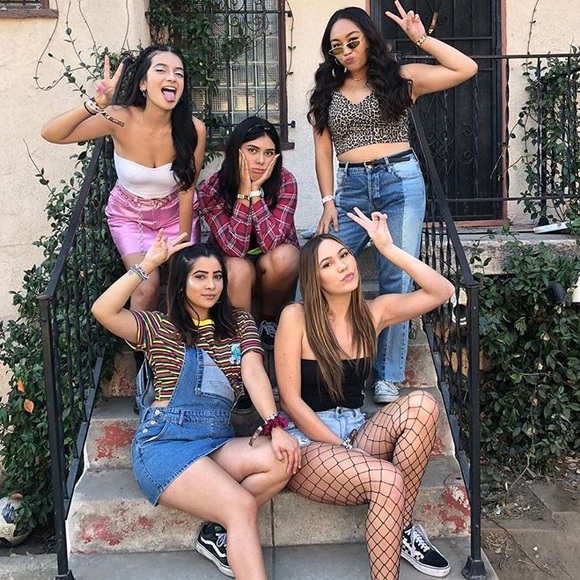 Meet your Posher, Jazmin - Picture 1 of 1